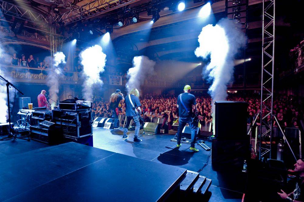 Harlej vítala beznadějně vyprodaná Lucerna, s Petrou Janů zavzpomínal na Vláďu Šafránka