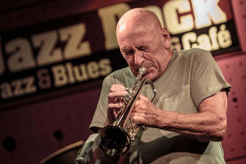 Laco Deczi s New York Celula oslnili fanoušky v pražském Jazz Docku