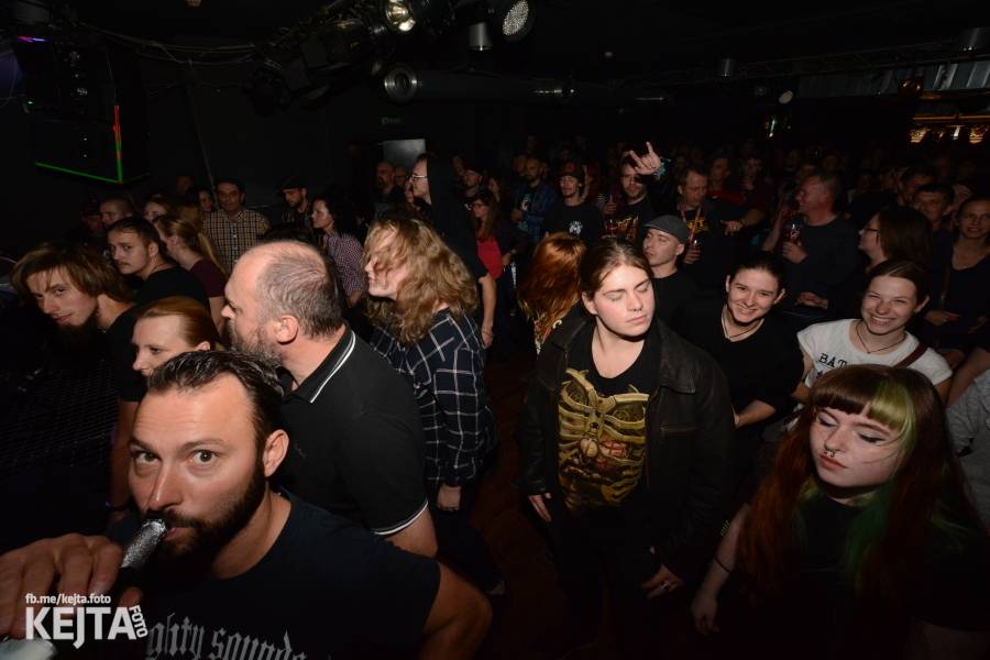 The Rumjacks slavili v Rock Café deset let. Zopakují si to i v neděli