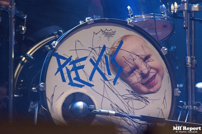 Plexis přivezl do Plzně punkovou energii i album Kašpar v nesnázích. Předskakovala Zvlášňý škola