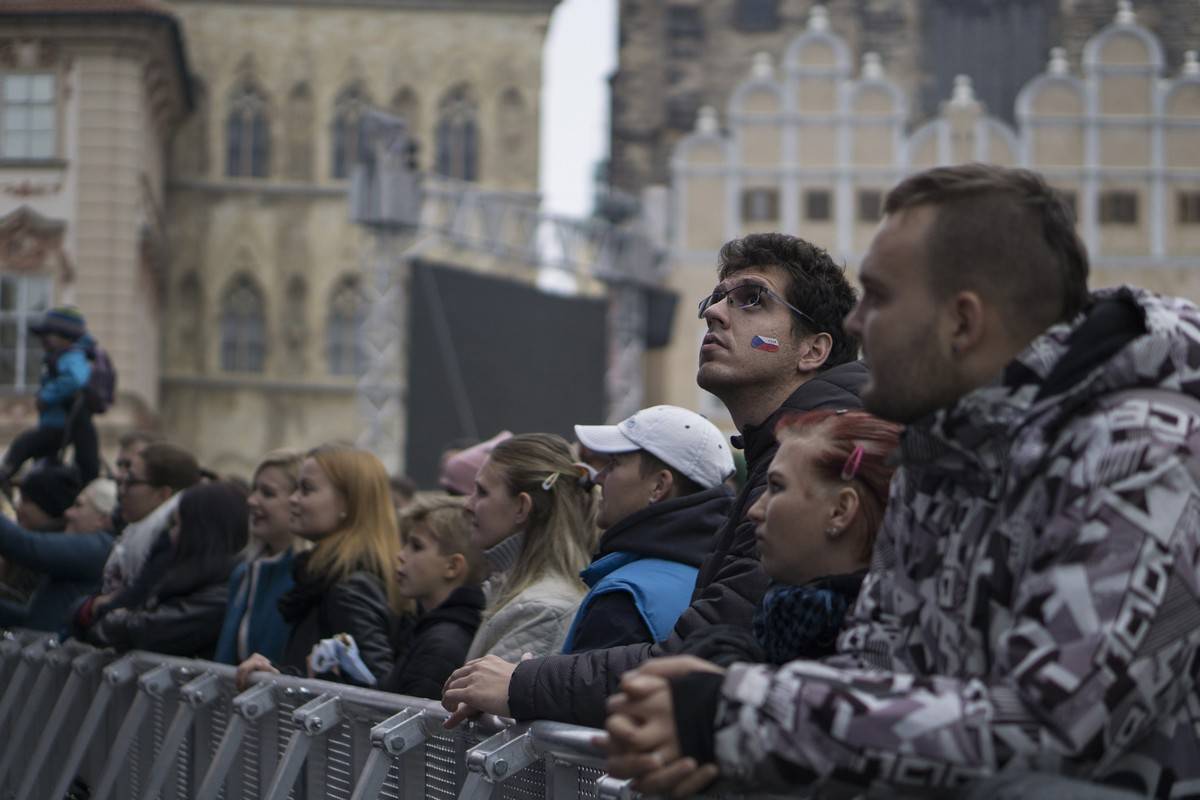 Sto let republiky v Praze slavili Kapitán Demo, Laco Deczi i PSH