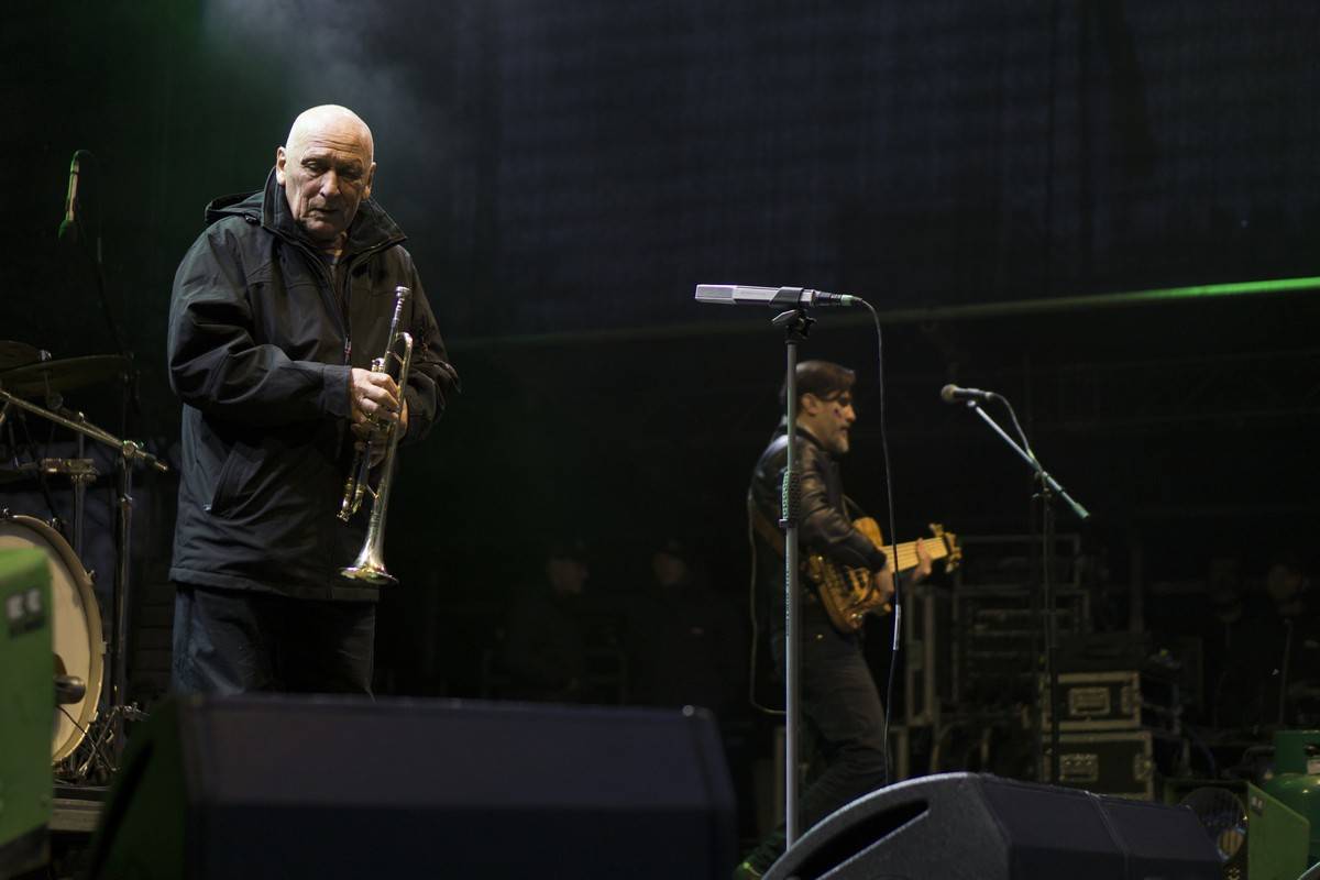 Sto let republiky v Praze slavili Kapitán Demo, Laco Deczi i PSH