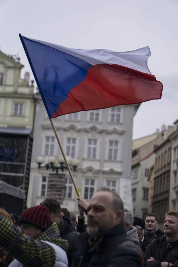 Sto let republiky v Praze slavili Kapitán Demo, Laco Deczi i PSH