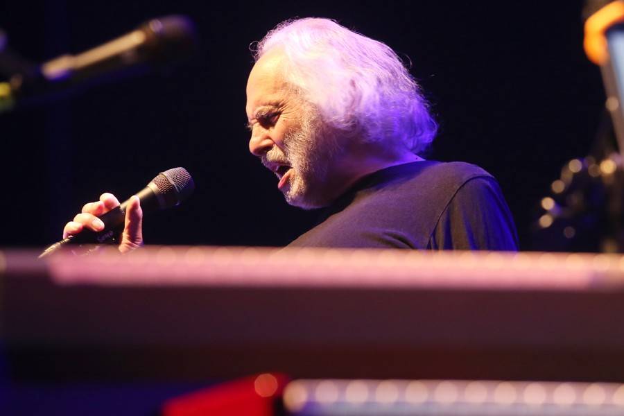 Miro Žbirka pokřtil Double Album i v Brně. Pomáhal mu Pete Brown