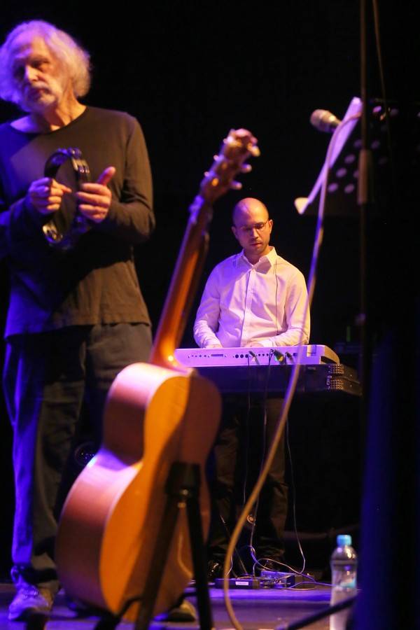 Miro Žbirka pokřtil Double Album i v Brně. Pomáhal mu Pete Brown