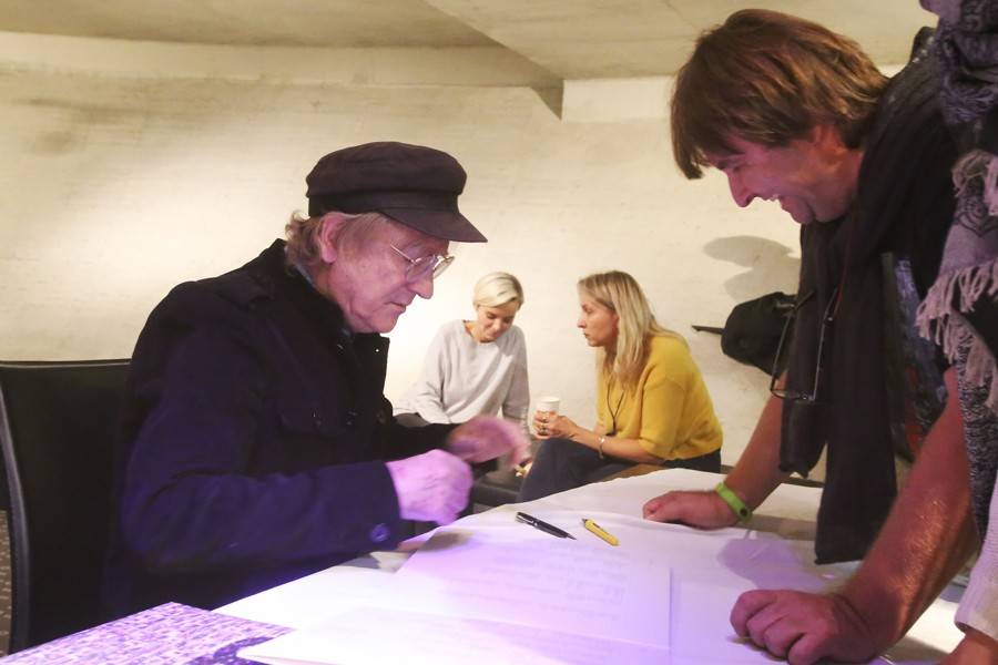 Miro Žbirka pokřtil Double Album i v Brně. Pomáhal mu Pete Brown