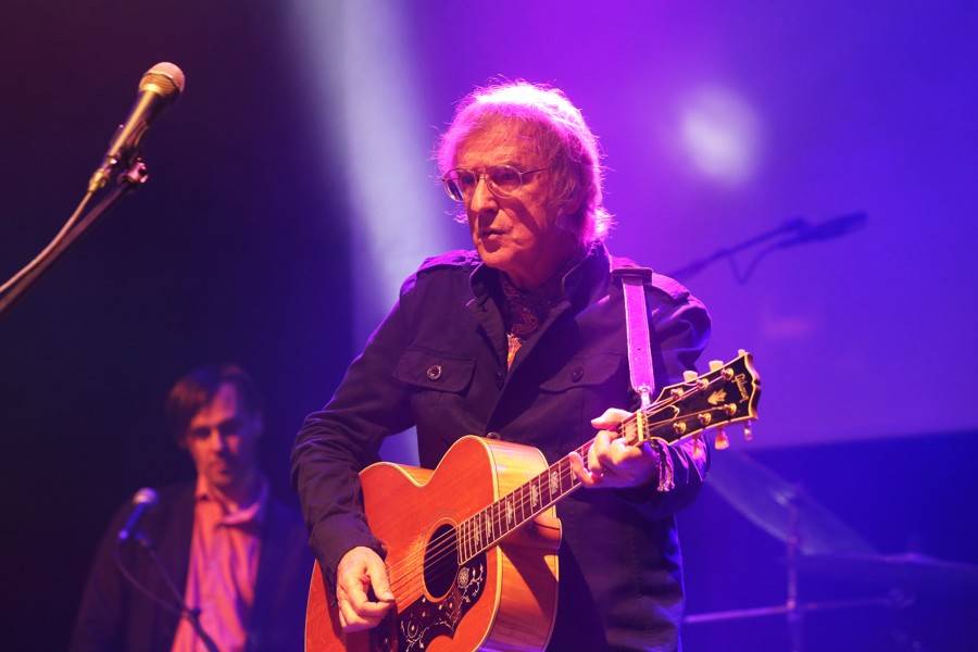 Miro Žbirka pokřtil Double Album i v Brně. Pomáhal mu Pete Brown