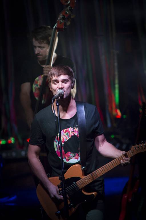 Tomáš Klus rozsvítil Brno. Na startu turné SpOlu zpíval i bavil, došlo také na žádost o ruku