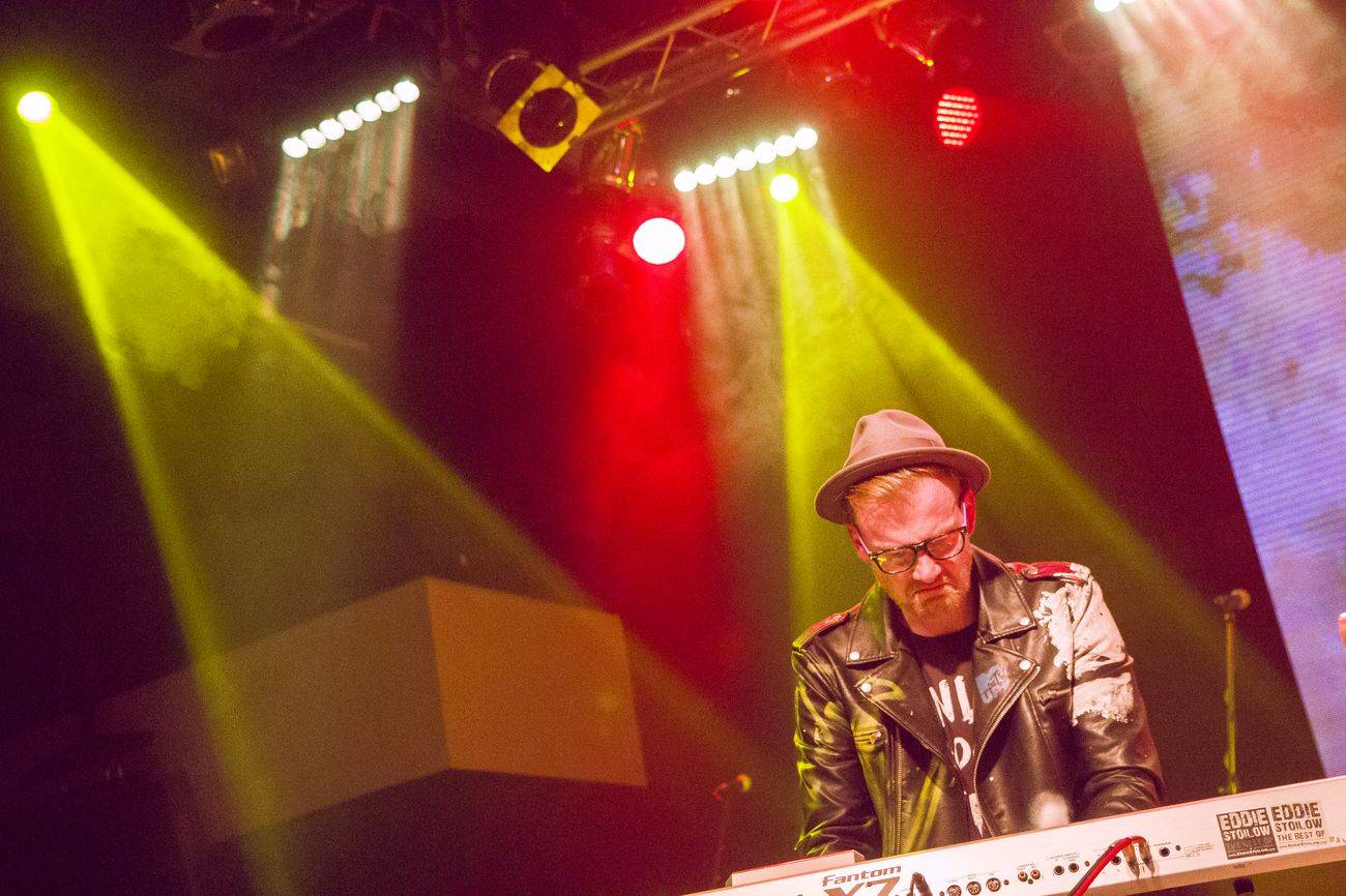 Eddie Stoilow oslavili v zaplněném Lucerna Music Baru 15 let, předvedli se Martin Svátek i Josef Rataj