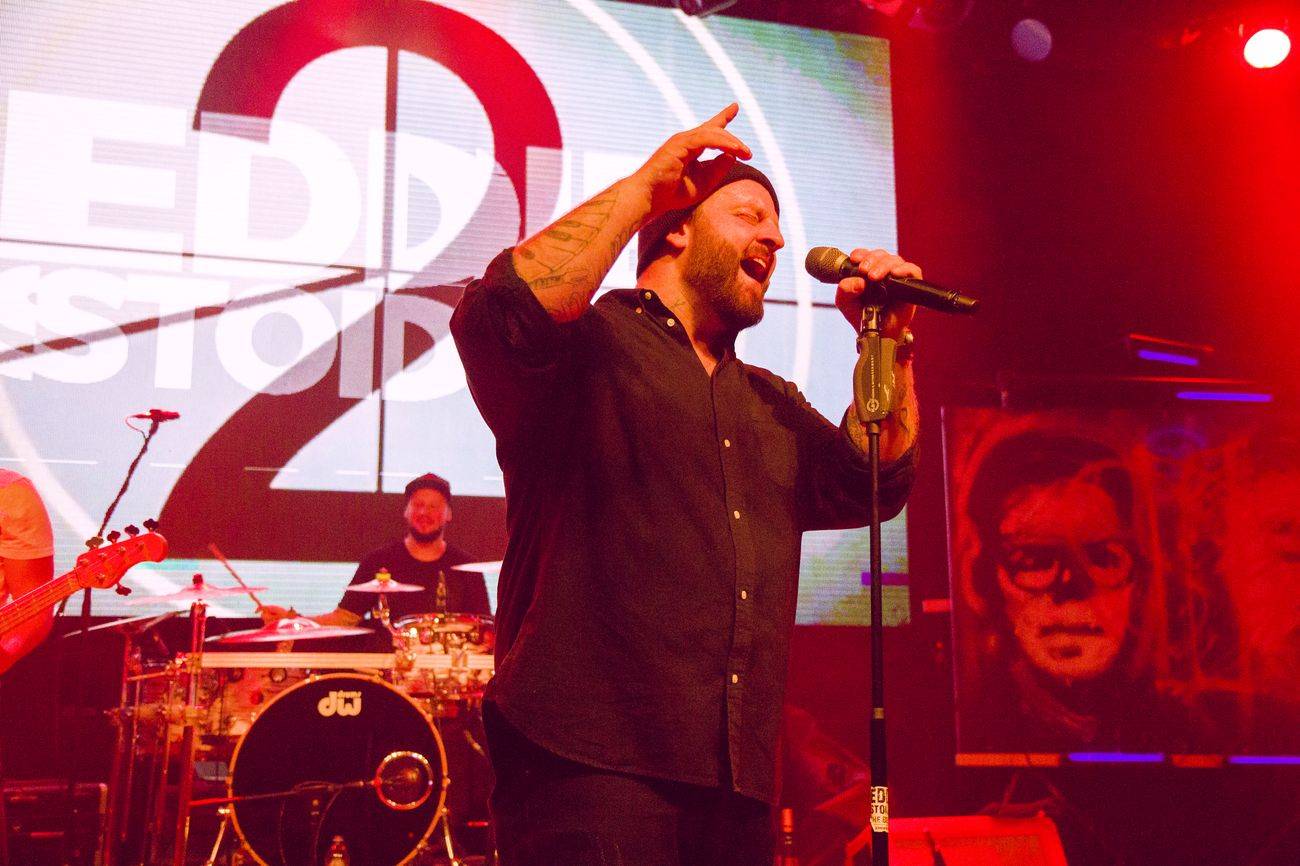 Eddie Stoilow oslavili v zaplněném Lucerna Music Baru 15 let, předvedli se Martin Svátek i Josef Rataj