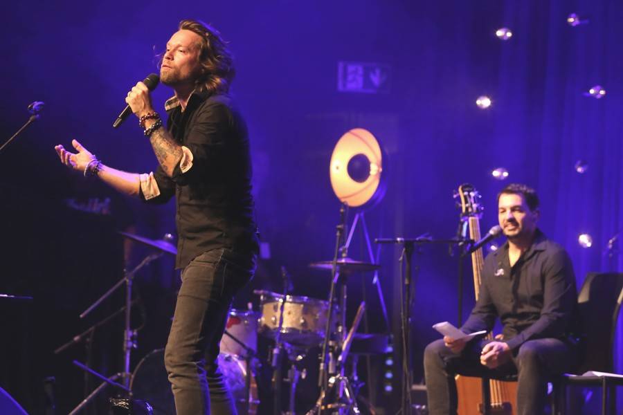 Kryštof v brněnském Sonu hrál, zpíval i odpovídal na zvídavé dotazy. Ty nejlepší odměnil