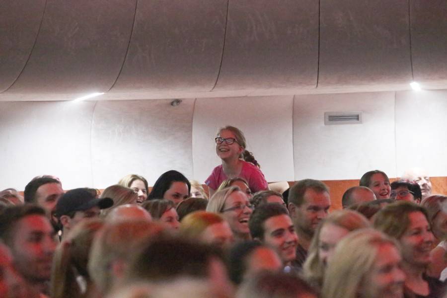 Kryštof v brněnském Sonu hrál, zpíval i odpovídal na zvídavé dotazy. Ty nejlepší odměnil