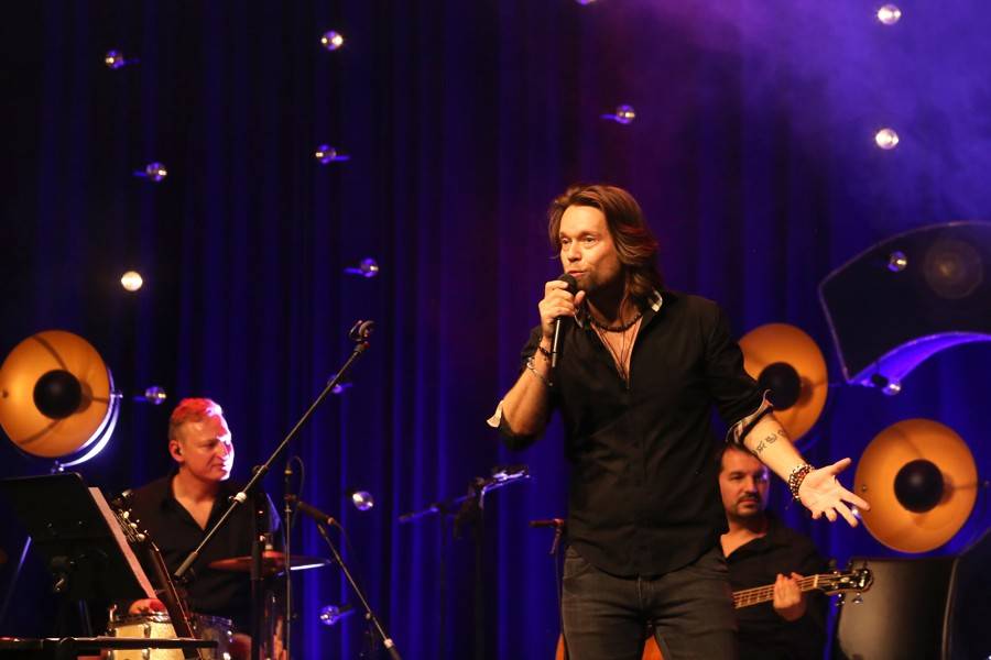 Kryštof v brněnském Sonu hrál, zpíval i odpovídal na zvídavé dotazy. Ty nejlepší odměnil