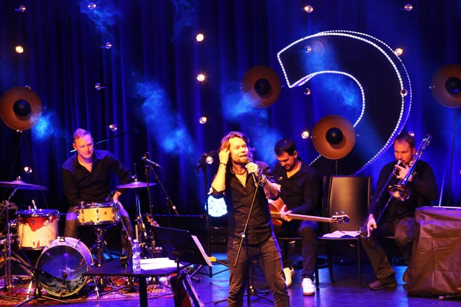 Kryštof v brněnském Sonu hrál, zpíval i odpovídal na zvídavé dotazy. Ty nejlepší odměnil