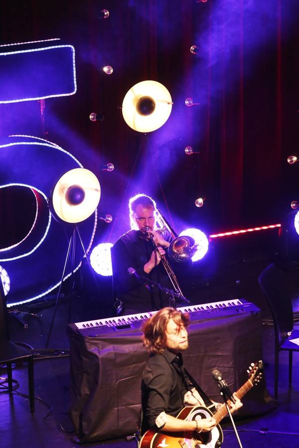 Kryštof v brněnském Sonu hrál, zpíval i odpovídal na zvídavé dotazy. Ty nejlepší odměnil