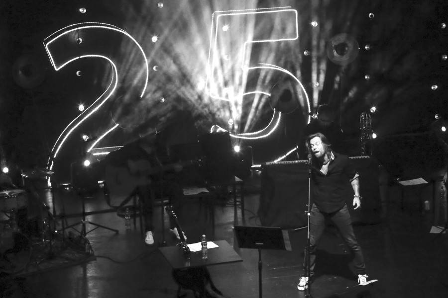 Kryštof v brněnském Sonu hrál, zpíval i odpovídal na zvídavé dotazy. Ty nejlepší odměnil