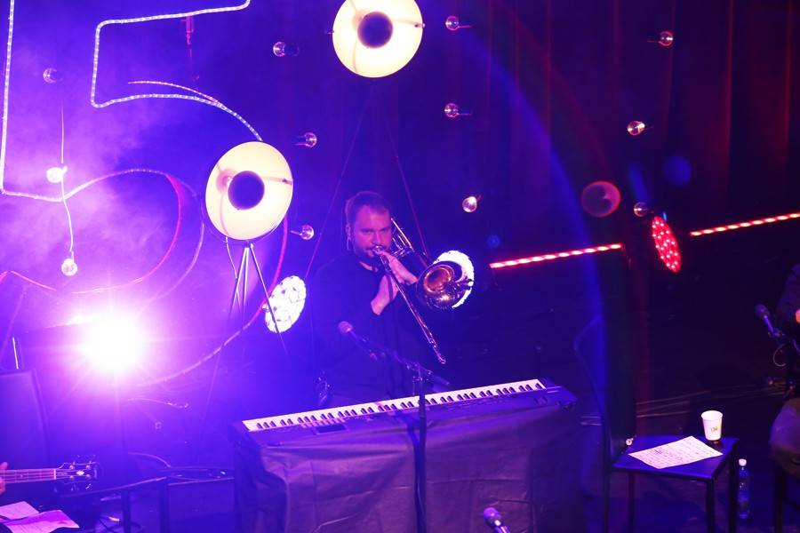 Kryštof v brněnském Sonu hrál, zpíval i odpovídal na zvídavé dotazy. Ty nejlepší odměnil