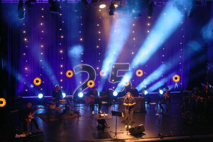 Kryštof v brněnském Sonu hrál, zpíval i odpovídal na zvídavé dotazy. Ty nejlepší odměnil