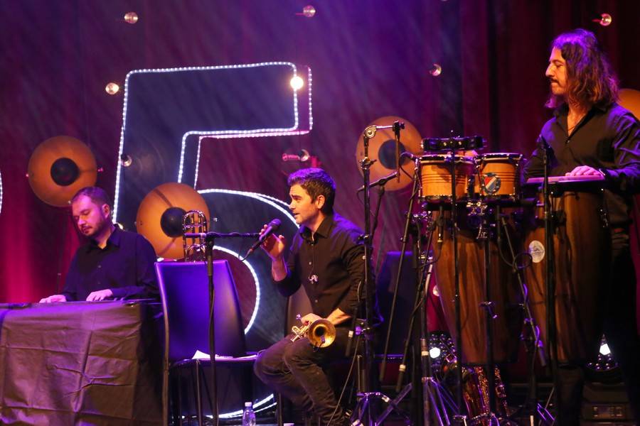 Kryštof v brněnském Sonu hrál, zpíval i odpovídal na zvídavé dotazy. Ty nejlepší odměnil