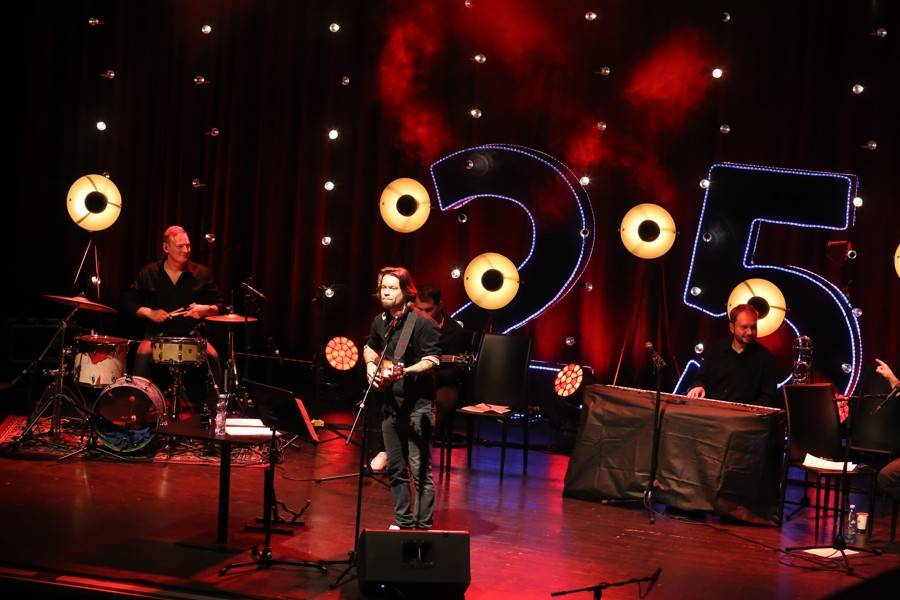 Kryštof v brněnském Sonu hrál, zpíval i odpovídal na zvídavé dotazy. Ty nejlepší odměnil