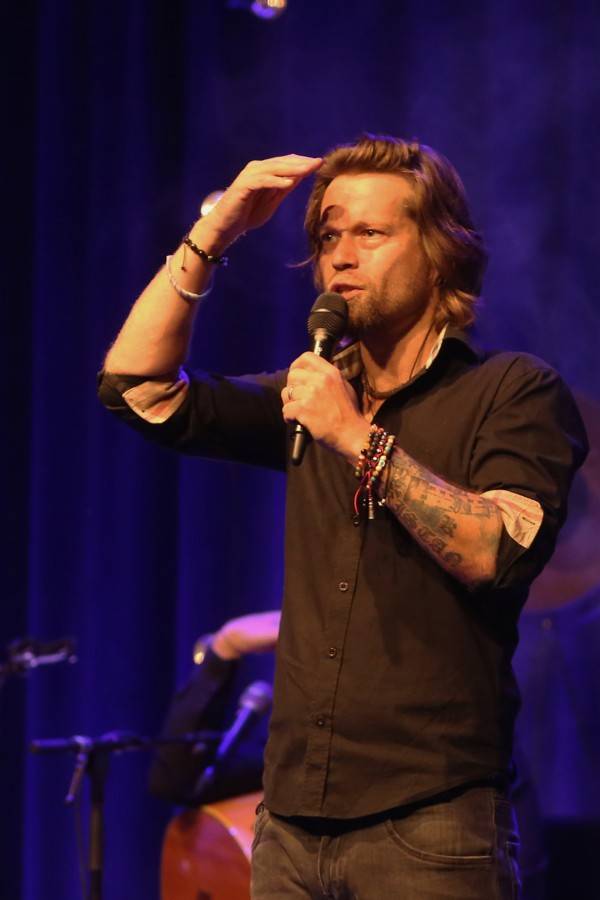 Kryštof v brněnském Sonu hrál, zpíval i odpovídal na zvídavé dotazy. Ty nejlepší odměnil