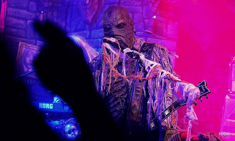 Lordi bavili v Roxy hororovou show. Album Sexorcsism představí i v dalších českých městech 