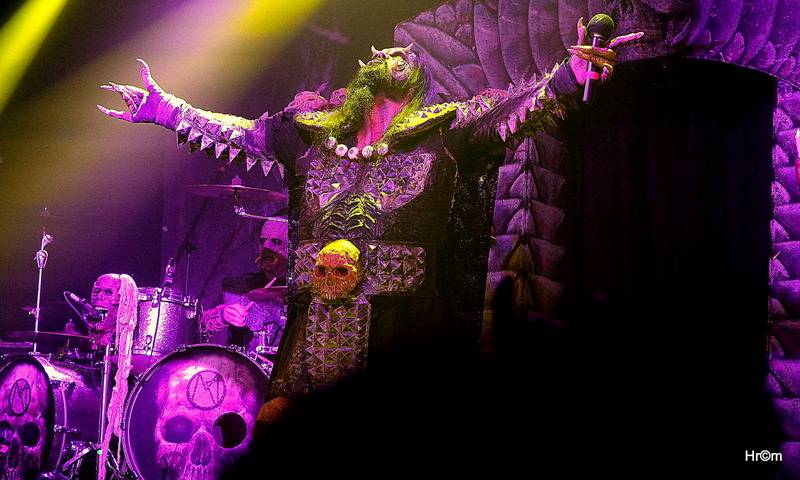 Lordi bavili v Roxy hororovou show. Album Sexorcsism představí i v dalších českých městech 