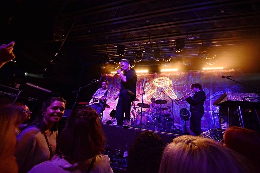 Hurá! Mig 21 zavítali do Brna, ženy všech generací házely po Jiřím Macháčkovi kalhotky 