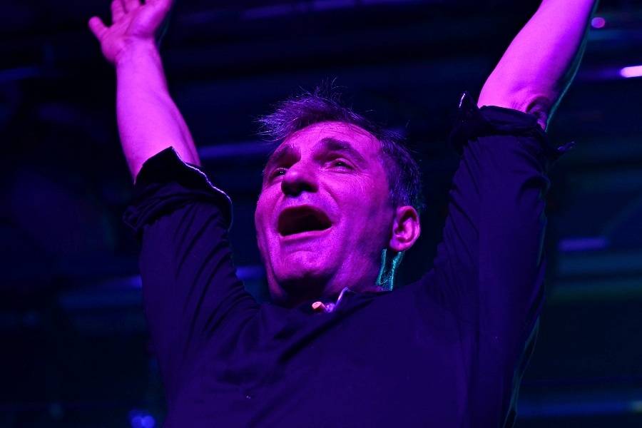 Hurá! Mig 21 zavítali do Brna, ženy všech generací házely po Jiřím Macháčkovi kalhotky 