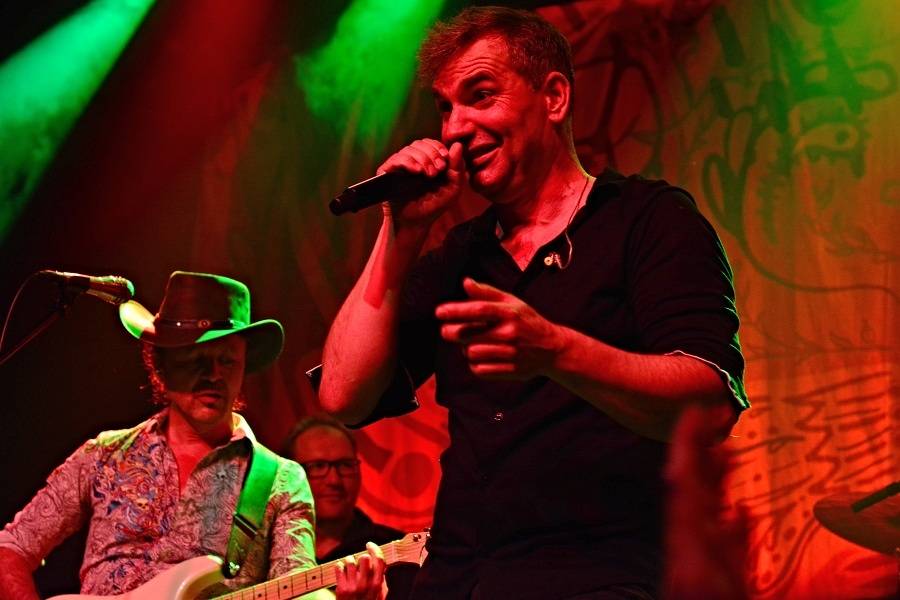 Hurá! Mig 21 zavítali do Brna, ženy všech generací házely po Jiřím Macháčkovi kalhotky 