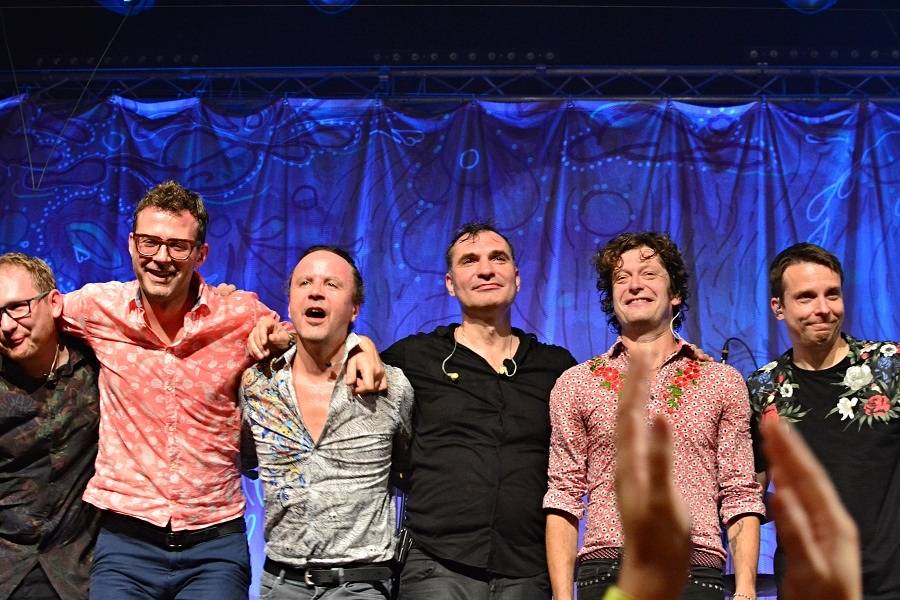 Hurá! Mig 21 zavítali do Brna, ženy všech generací házely po Jiřím Macháčkovi kalhotky 