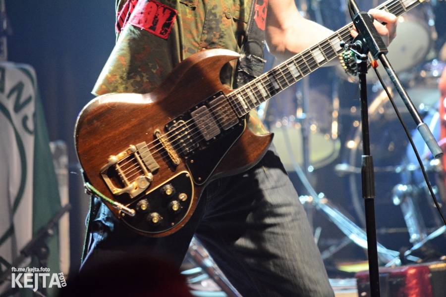 Visací zámek slavil ve Velkém sále pražské Lucerny 36 let, zahráli i Plexis