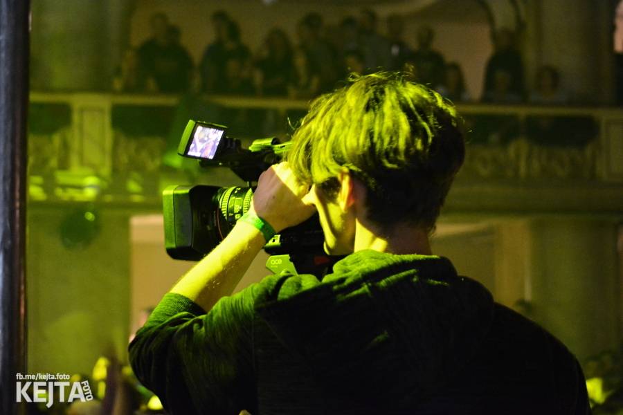 Visací zámek slavil ve Velkém sále pražské Lucerny 36 let, zahráli i Plexis