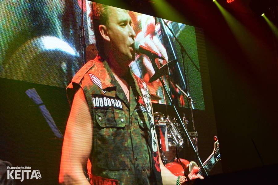 Visací zámek slavil ve Velkém sále pražské Lucerny 36 let, zahráli i Plexis