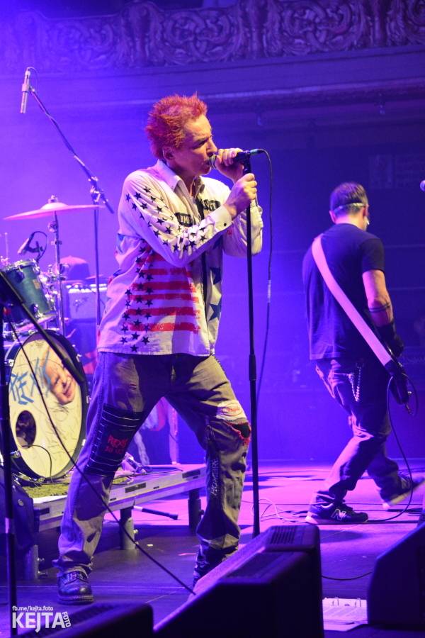 Visací zámek slavil ve Velkém sále pražské Lucerny 36 let, zahráli i Plexis