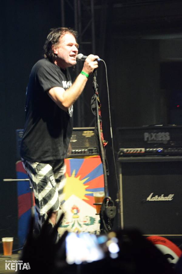 Visací zámek slavil ve Velkém sále pražské Lucerny 36 let, zahráli i Plexis