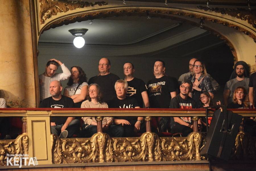 Visací zámek slavil ve Velkém sále pražské Lucerny 36 let, zahráli i Plexis