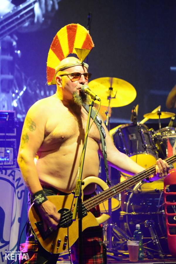 Visací zámek slavil ve Velkém sále pražské Lucerny 36 let, zahráli i Plexis