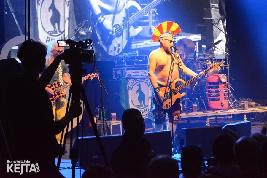 Visací zámek slavil ve Velkém sále pražské Lucerny 36 let, zahráli i Plexis