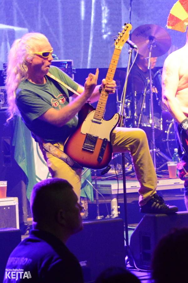 Visací zámek slavil ve Velkém sále pražské Lucerny 36 let, zahráli i Plexis