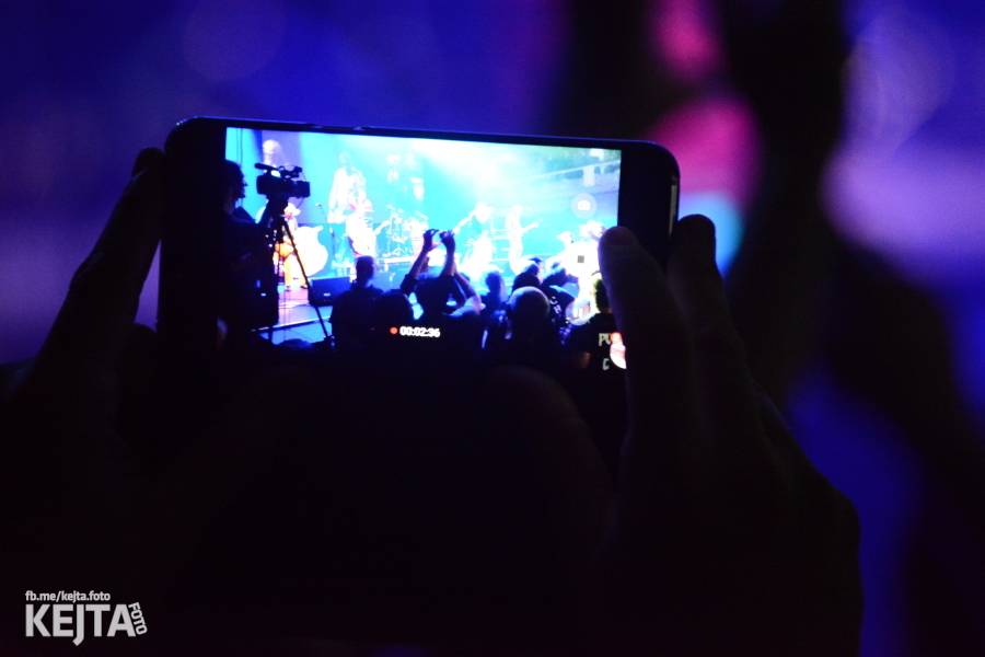 Visací zámek slavil ve Velkém sále pražské Lucerny 36 let, zahráli i Plexis