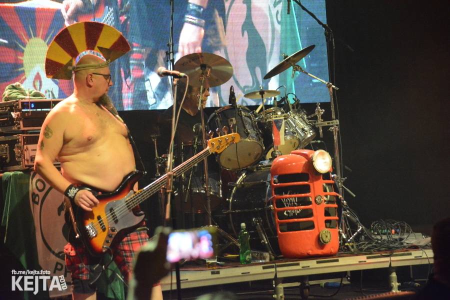 Visací zámek slavil ve Velkém sále pražské Lucerny 36 let, zahráli i Plexis