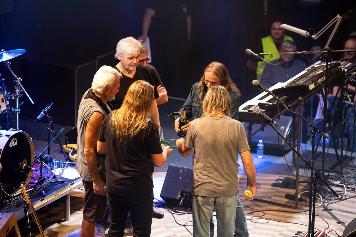 Progres 2 oslavili v Lucerna Music Baru padesát let. Představili i novou desku, kterou vydali po osmadvaceti letech