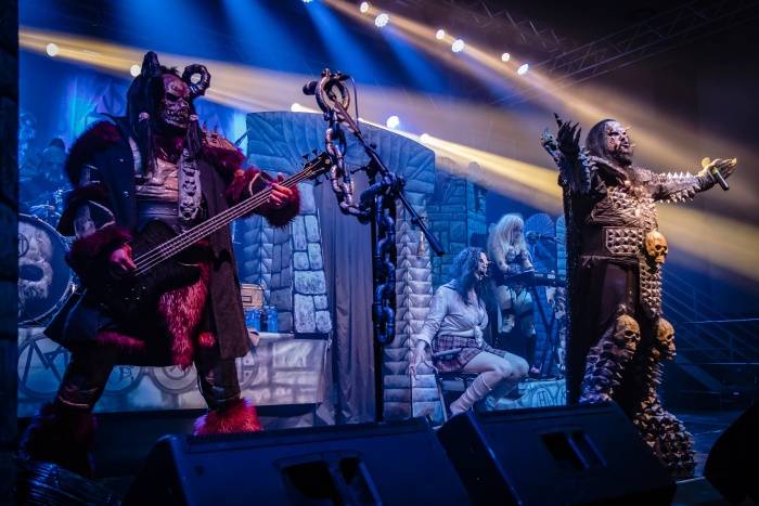 V pardubickém Ideonu řádili démoni, Lordi se loučili s českými fanoušky