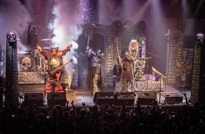 V pardubickém Ideonu řádili démoni, Lordi se loučili s českými fanoušky