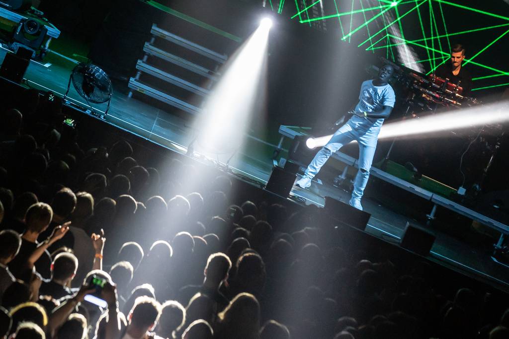 Scooter v Praze nenaplnil Forum Karlín ani očekávání