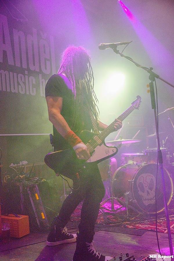 Kurtizány z 25. Avenue zavítali do Plzně, zpěvák Daniel Kurz tančil s diváky