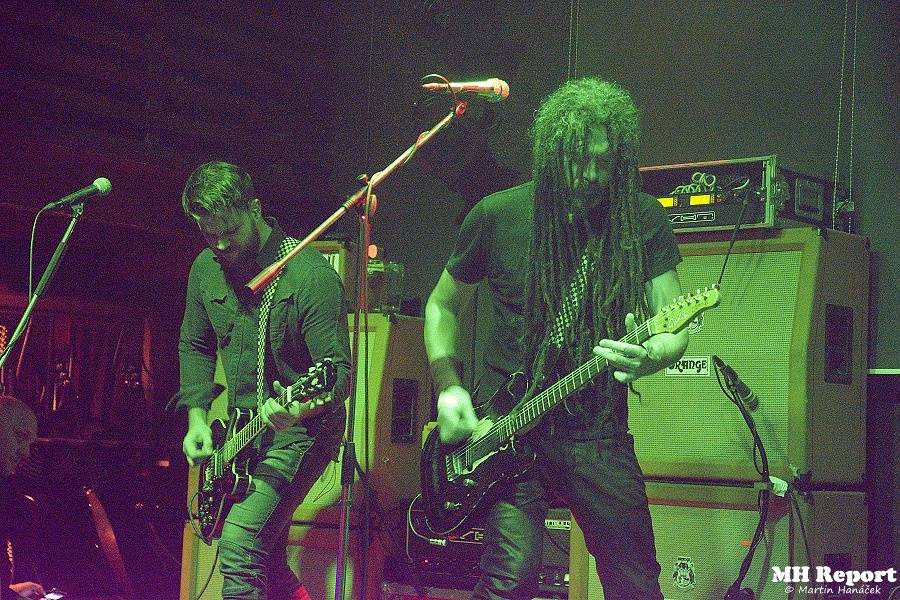 Kurtizány z 25. Avenue zavítali do Plzně, zpěvák Daniel Kurz tančil s diváky