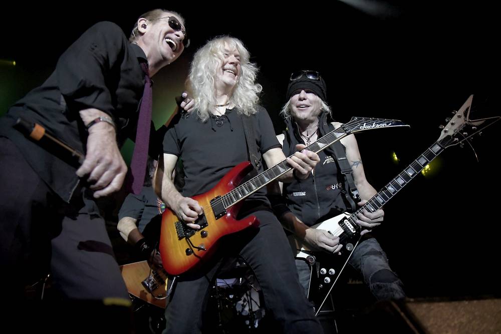 Michael Schenker Fest: V Roxy se po boku ikonického kytaristy vystřídali čtyři zpěváci