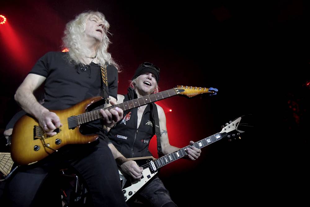Michael Schenker Fest: V Roxy se po boku ikonického kytaristy vystřídali čtyři zpěváci